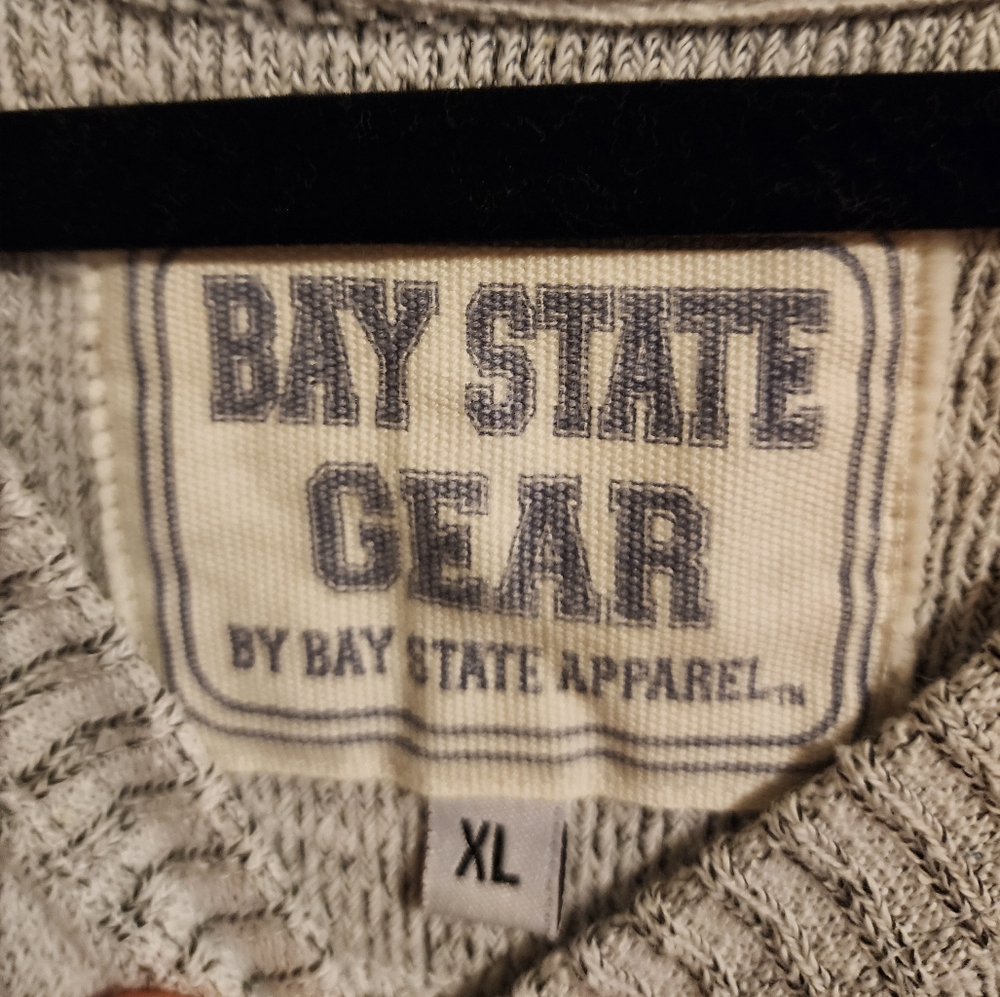 Boston Gray XL V-Neck Sweater